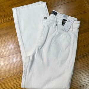 Abercrombie white kick flares NWT